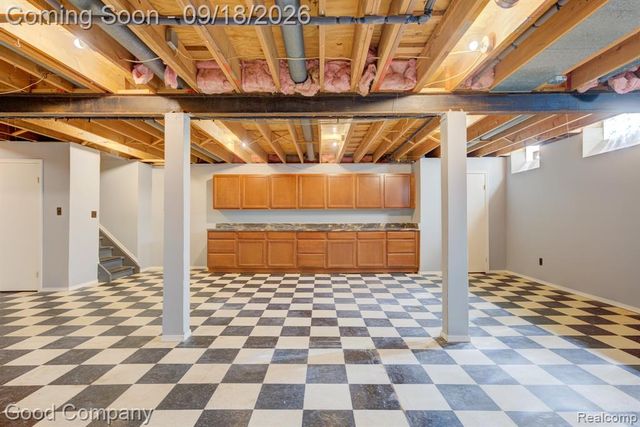 9035 Houghton Street, Livonia, MI 48150
