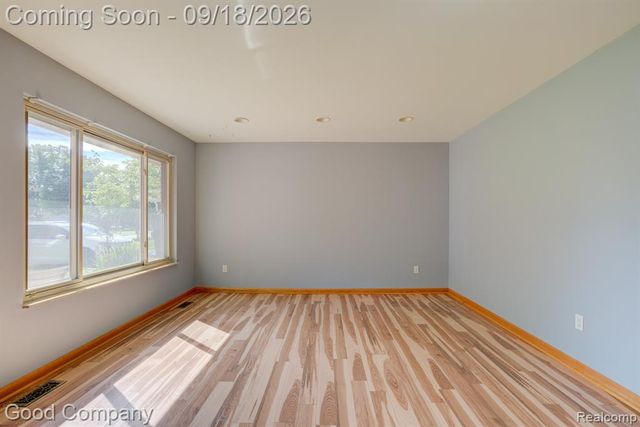 9035 Houghton Street, Livonia, MI 48150