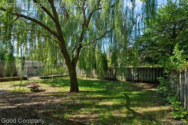 9035 Houghton Street, Livonia, MI 48150