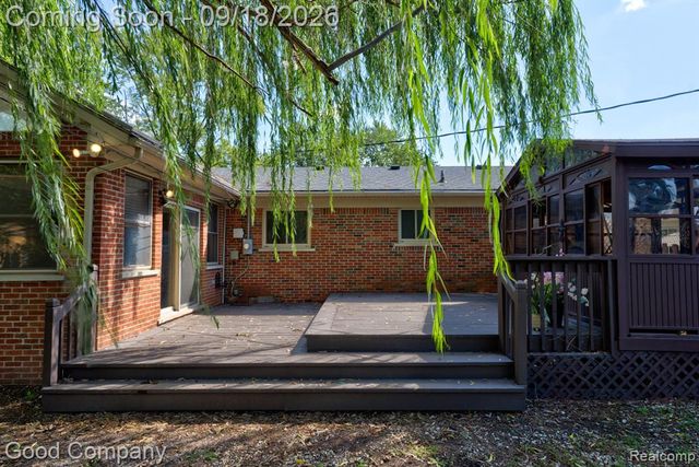 9035 Houghton Street, Livonia, MI 48150