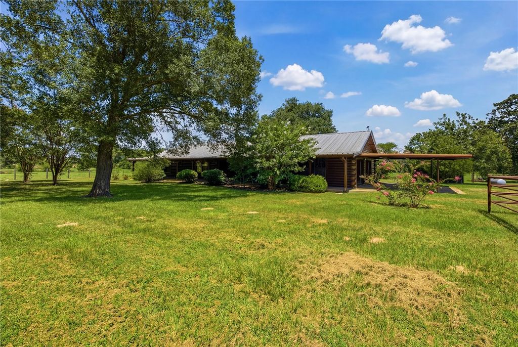 577 Watson Road, Normangee, TX 77871 — photo 3
