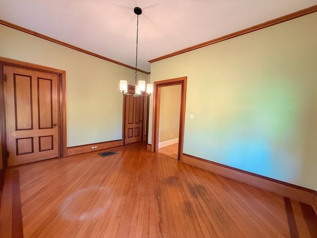 209 Bacon St 1, Natick, MA 01760