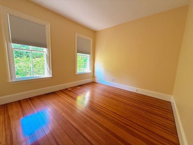 209 Bacon St 1, Natick, MA 01760