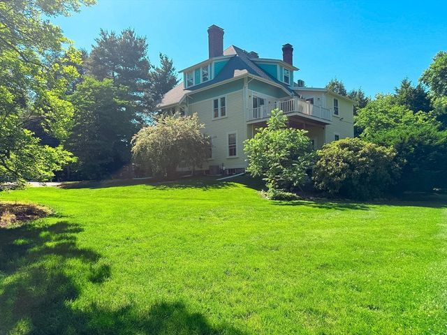 209 Bacon St 1, Natick, MA 01760