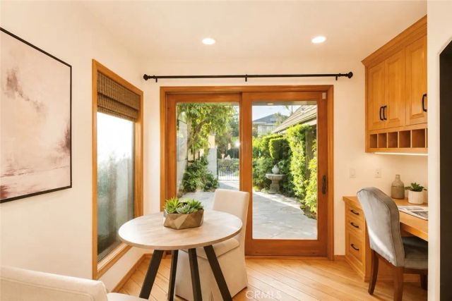 28 Cambridge, Irvine, CA 92620