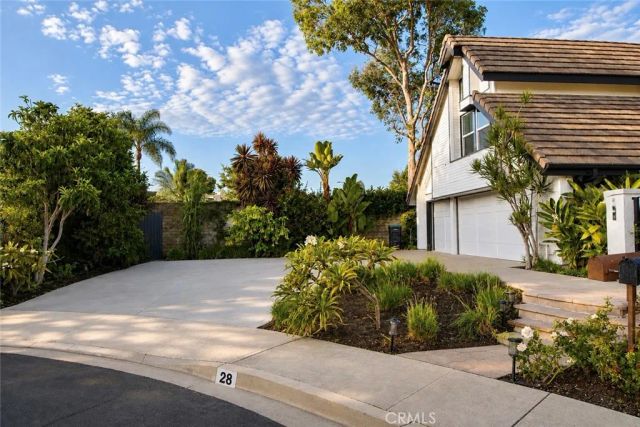 28 Cambridge, Irvine, CA 92620