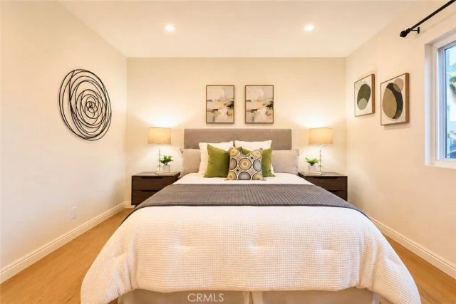 28 Cambridge, Irvine, CA 92620
