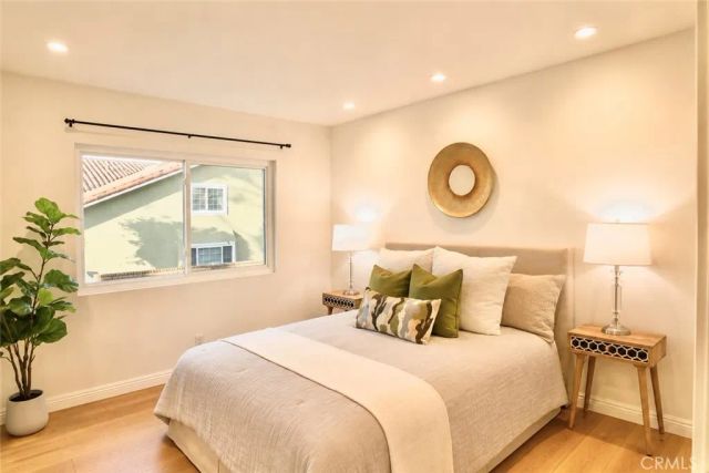 28 Cambridge, Irvine, CA 92620