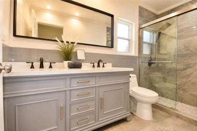 28 Cambridge, Irvine, CA 92620