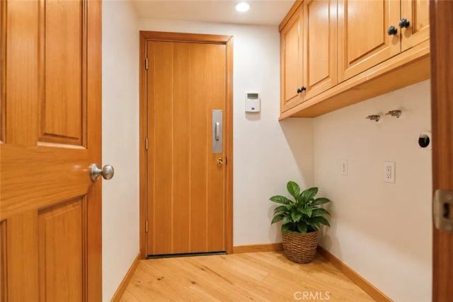 28 Cambridge, Irvine, CA 92620