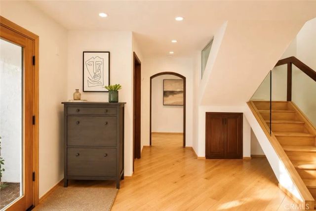 28 Cambridge, Irvine, CA 92620