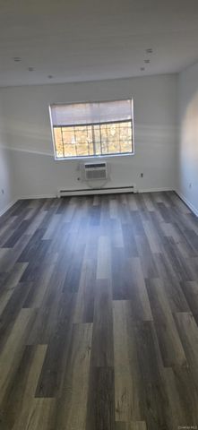 29 Brittany Drive, Middletown, NY 10940