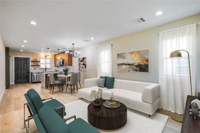 745 W 106th, Los Angeles, CA 90044