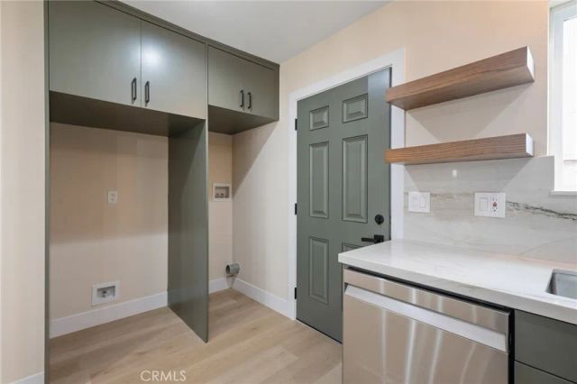 745 W 106th, Los Angeles, CA 90044