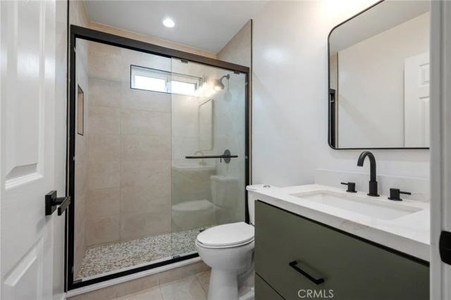 745 W 106th, Los Angeles, CA 90044