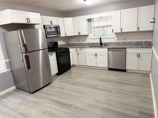 5400 Durham Ridge Court, Lilburn, GA 30047