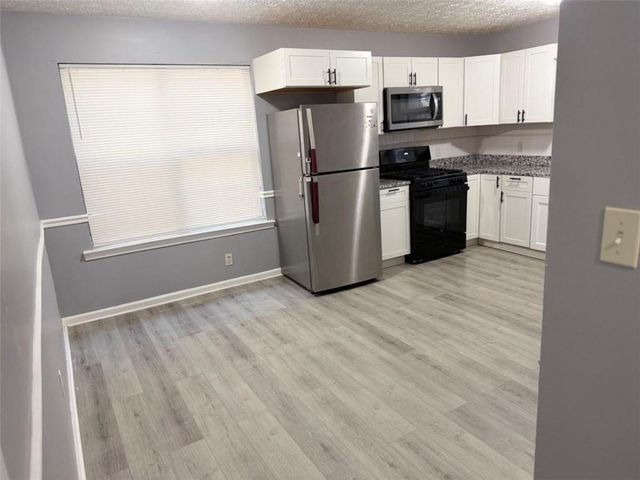 5400 Durham Ridge Court, Lilburn, GA 30047