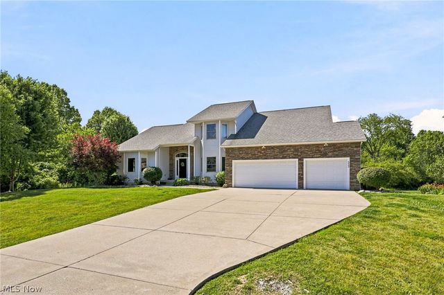 522 Tanglewood Trail, Cuyahoga Falls, OH 44223