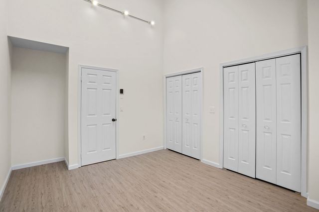 7 River Road 310, Greenwich, CT 06850