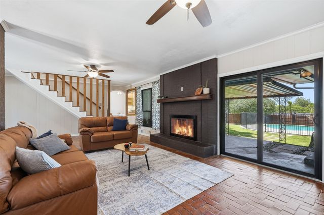 1613 Iroquois Drive, Garland, TX 75043