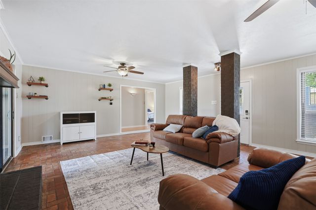 1613 Iroquois Drive, Garland, TX 75043