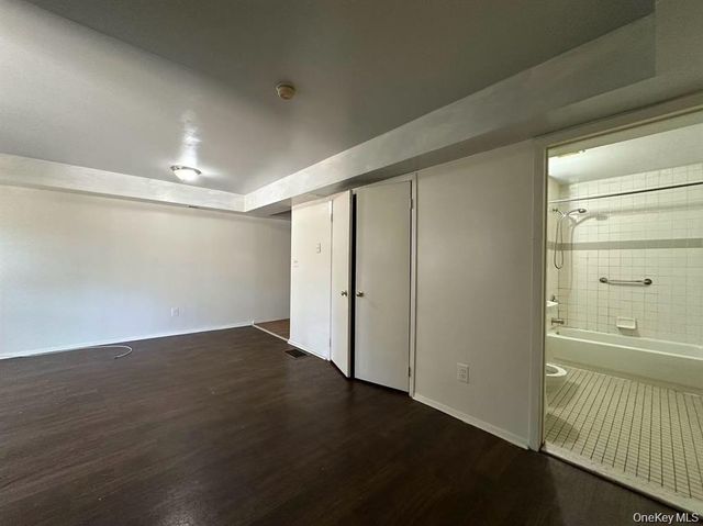 2000 Mapes Avenue, Bronx, NY 10460