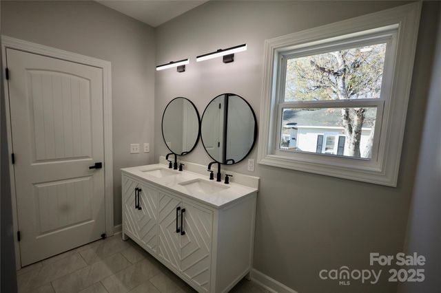 901 E Church Street, Cherryville, NC 28021