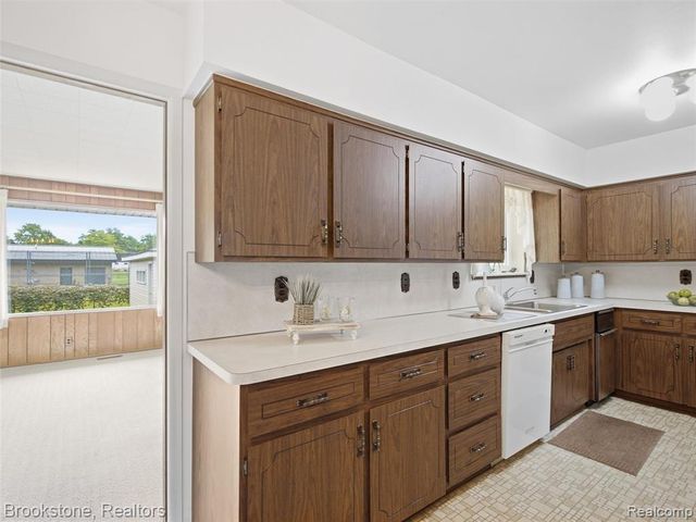 36222 Woodingham Street, Clinton Township, MI 48035