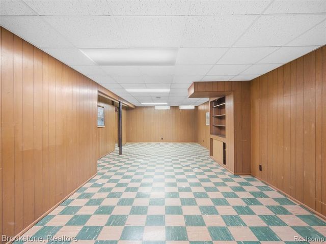 36222 Woodingham Street, Clinton Township, MI 48035