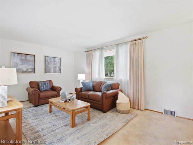 36222 Woodingham Street, Clinton Township, MI 48035