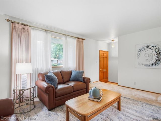 36222 Woodingham Street, Clinton Township, MI 48035