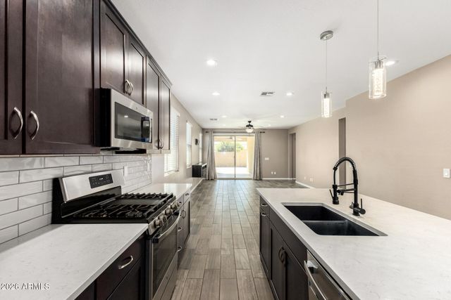 13335 W BRILES Road, Peoria, AZ 85383