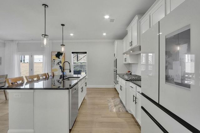 1682 Dover Creek Lane, Lawrenceville, GA 30045