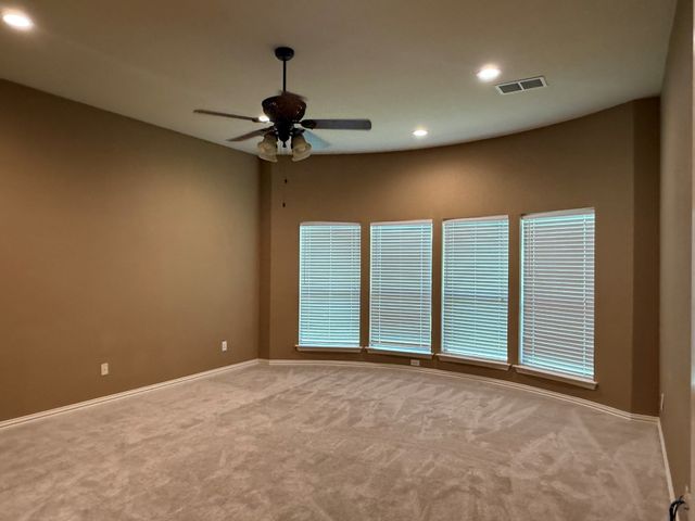 2207 Canterbury Drive, Mansfield, TX 76063