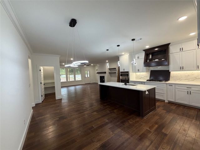 19 Lasswade Circle, Bella Vista, AR 72715