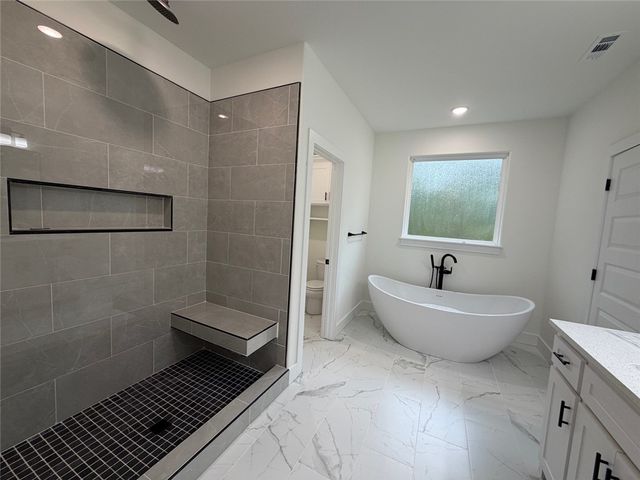 19 Lasswade Circle, Bella Vista, AR 72715