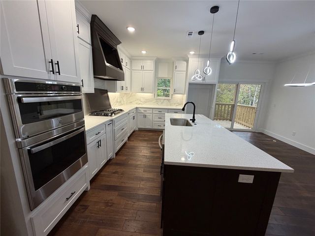 19 Lasswade Circle, Bella Vista, AR 72715