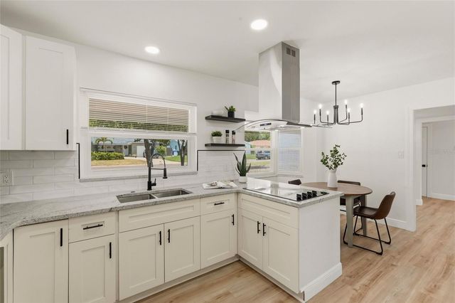 2580 68TH AVENUE S, St Petersburg, FL 33712