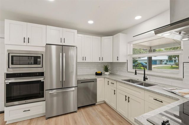 2580 68TH AVENUE S, St Petersburg, FL 33712