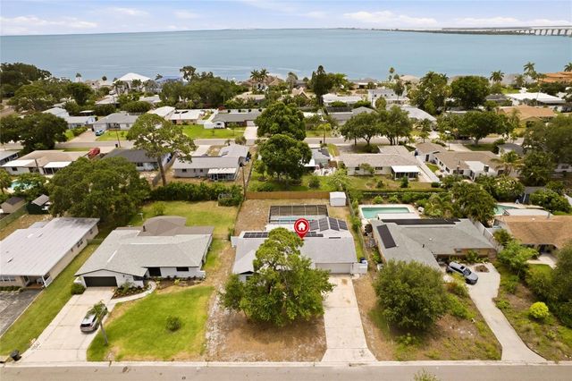 2580 68TH AVENUE S, St Petersburg, FL 33712