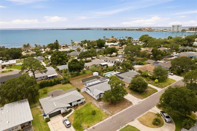 2580 68TH AVENUE S, St Petersburg, FL 33712