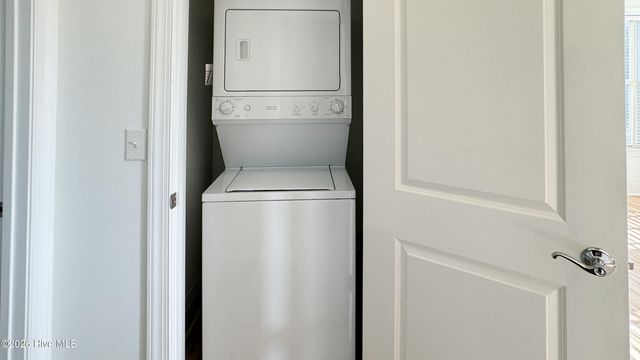 619 N 4th Street 202, Wilmington, NC 28401