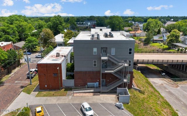 619 N 4th Street 202, Wilmington, NC 28401