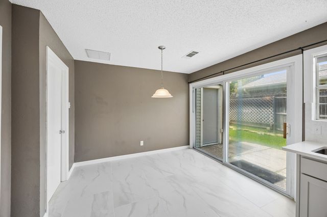 5 Chelsey Circle, Richardson, TX 75082
