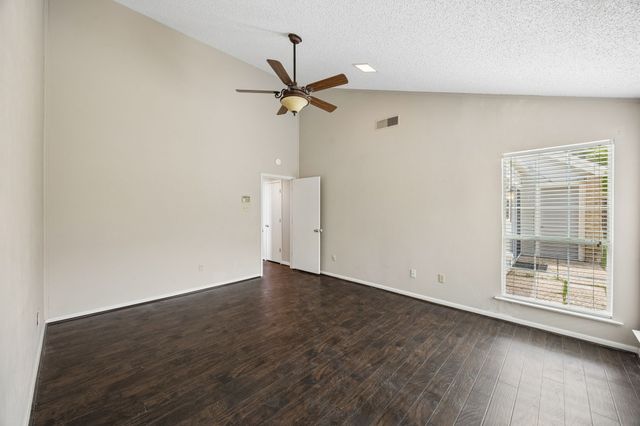 5 Chelsey Circle, Richardson, TX 75082