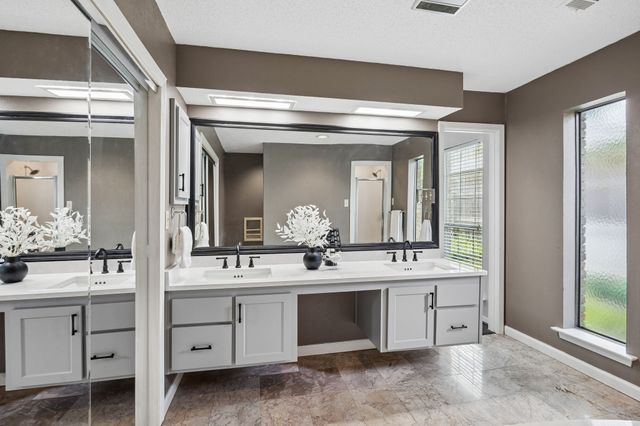 5 Chelsey Circle, Richardson, TX 75082