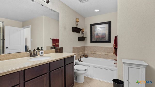 3314 Jasons Way, Marion, TX 78124