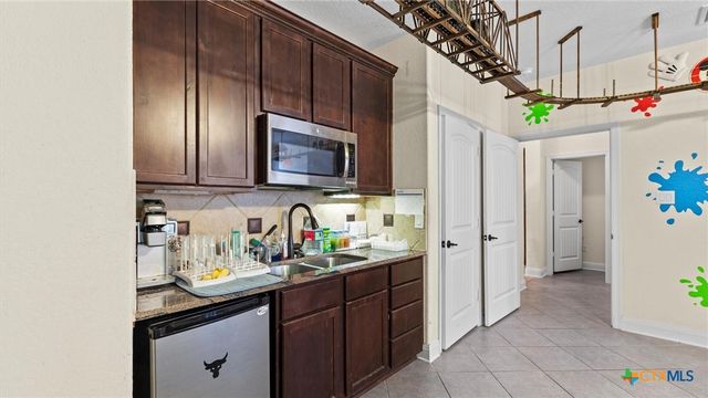 3314 Jasons Way, Marion, TX 78124