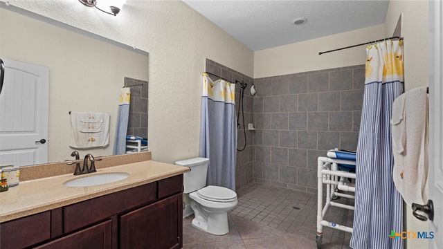 3314 Jasons Way, Marion, TX 78124
