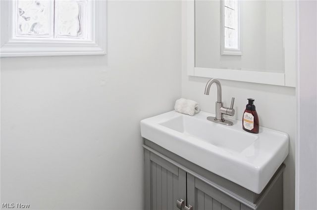 3126 Mayfield Road, Silver Lake, OH 44224